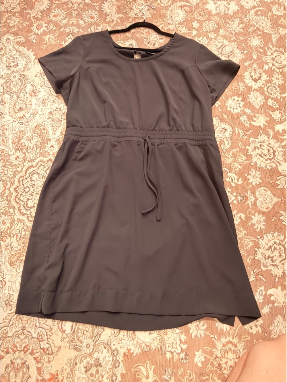 Women’s tie waist knee length black dress